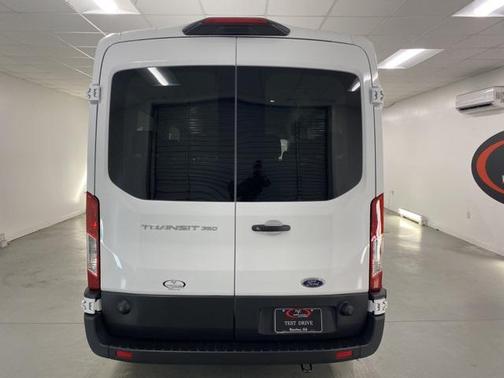 2025 Ford Transit-350 XL