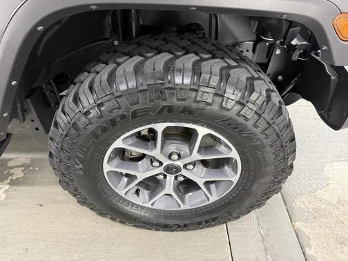 2024 Jeep Gladiator Sport S