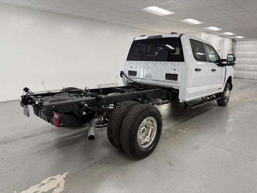 2026 Ford F-350 DRW