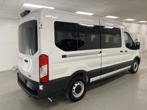 2025 Ford Transit-350 XL