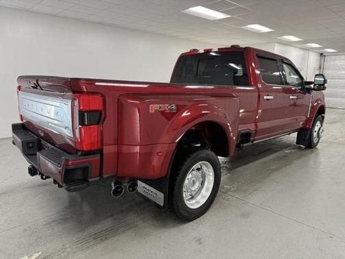 2025 Ford F-450 Platinum