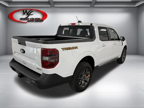 Oxford White 2026 Ford Maverick Tremor