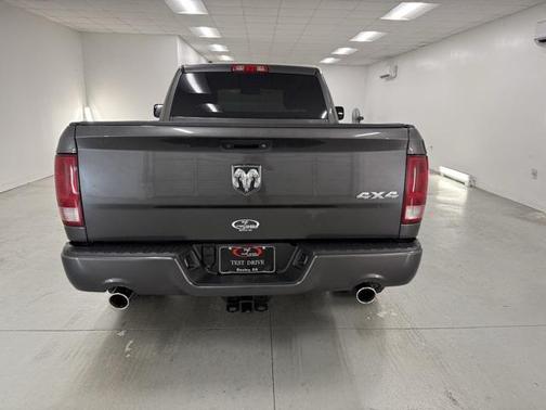 2016 RAM 1500 Tradesman/Express