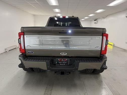 2026 Ford F-450 Platinum
