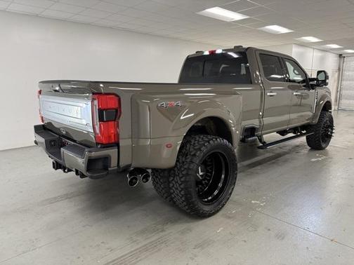 2026 Ford F-450 Platinum