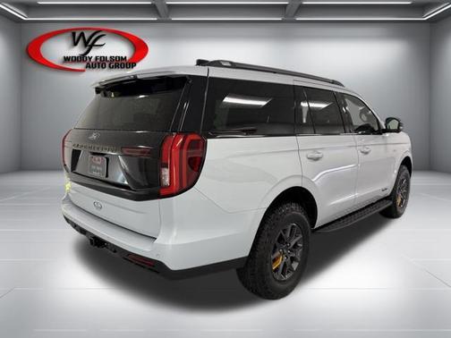 Space Silver Metallic 2026 Ford Expedition Tremor