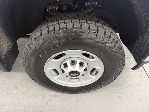 Summit White 2022 Chevrolet Silverado 2500 WT