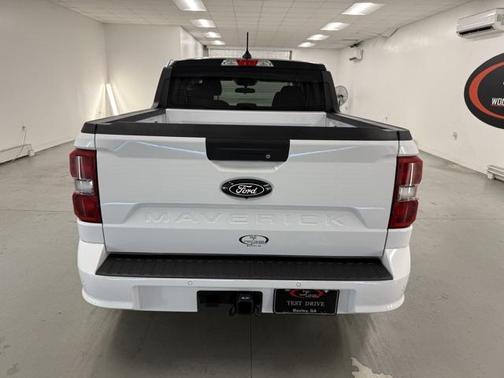 2025 Ford Maverick Lobo Standard