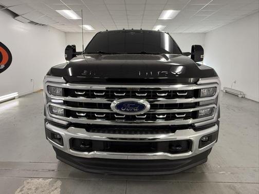 2025 Ford F-450 Lariat