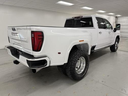 2024 GMC Sierra 3500 Denali