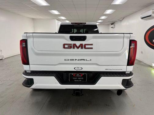 2024 GMC Sierra 3500 Denali