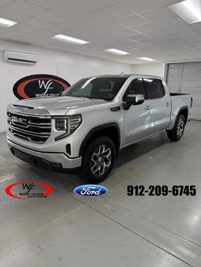 2022 GMC Sierra 1500 SLT