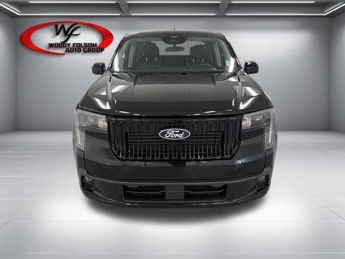 Shadow Black 2026 Ford Maverick Lobo Standard