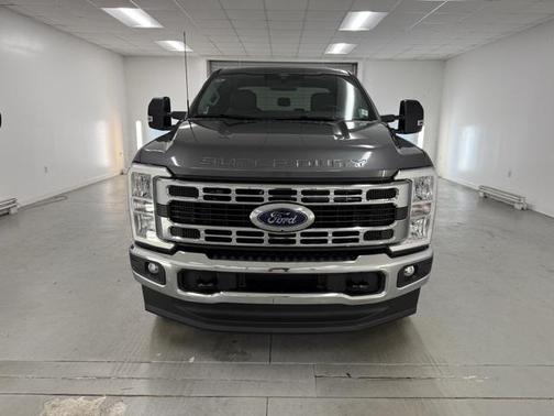 2025 Ford F-350 XLT