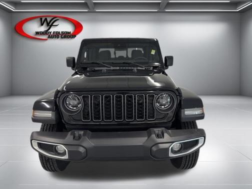 Black Clearcoat 2024 Jeep Gladiator Sport S