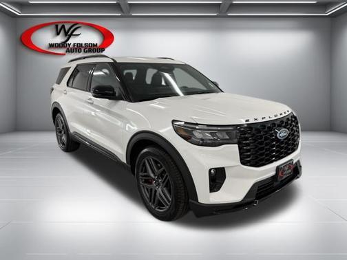 Star White Metallic Tri-Coat 2026 Ford Explorer ST