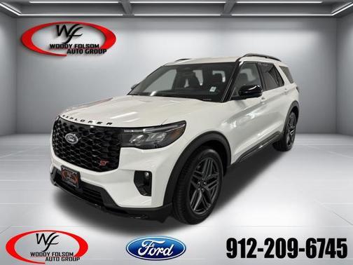 Star White Metallic Tri-Coat 2026 Ford Explorer ST