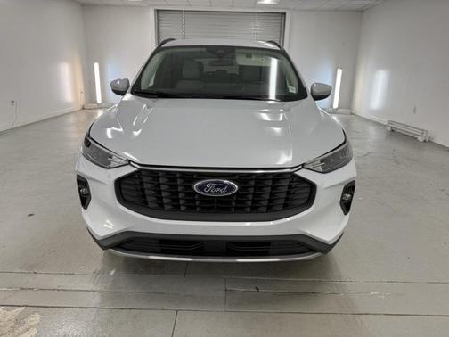 2025 Ford Escape PHEV SE