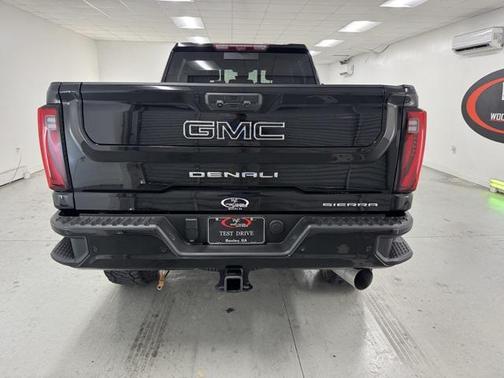2024 GMC Sierra 2500 Denali Ultimate