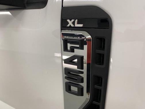 2025 Ford F-450 XL