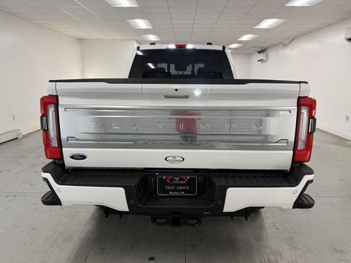 2026 Ford F-250 Platinum