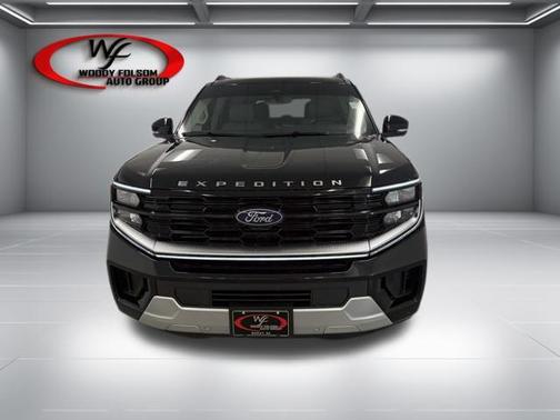 Agate Black Metallic 2026 Ford Expedition Platinum