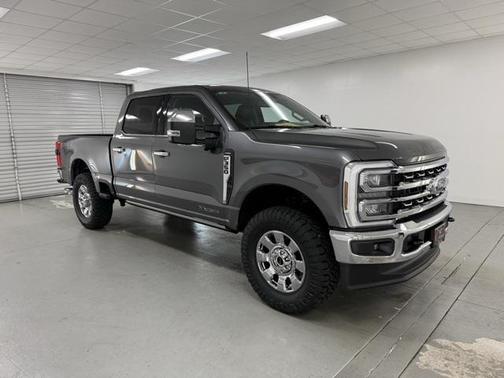 2025 Ford F-350 Lariat