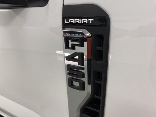 2025 Ford F-450 Lariat