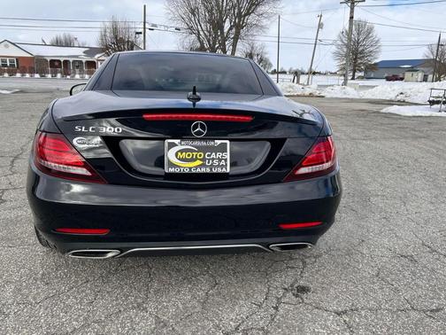 2017 Mercedes-Benz SLC 300 Base