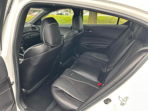 2022 Acura ILX Technology & A-Spec Pkgs