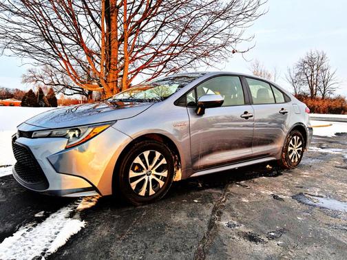 2021 Toyota Corolla Hybrid LE