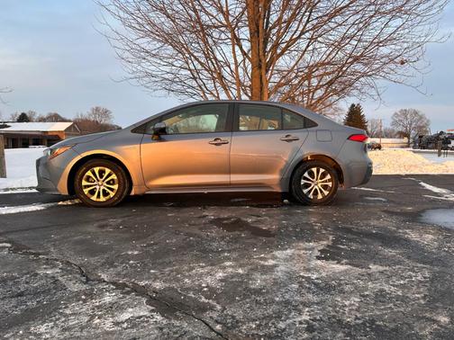 2021 Toyota Corolla Hybrid LE