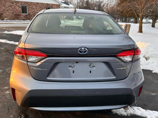 2021 Toyota Corolla Hybrid LE