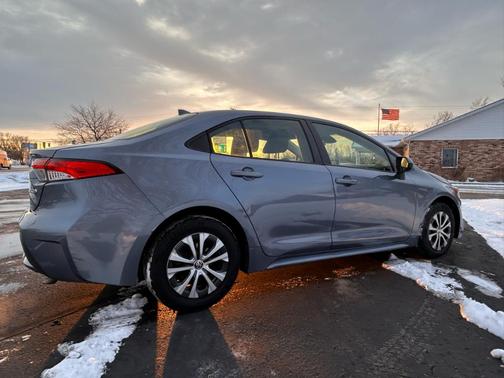 2021 Toyota Corolla Hybrid LE