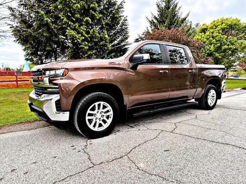 Havana Brown Metallic 2019 Chevrolet Silverado 1500 LT