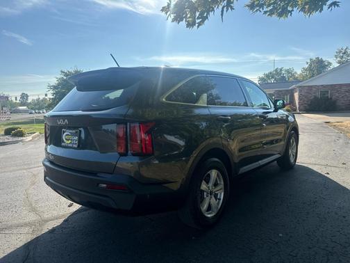 2023 Kia Sorento LX