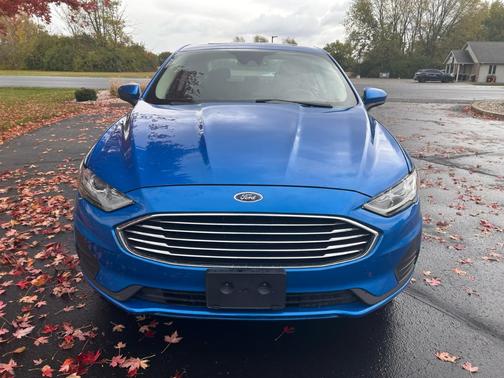 2020 Ford Fusion SE