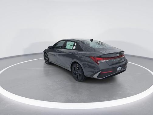 2026 Hyundai ELANTRA Sport