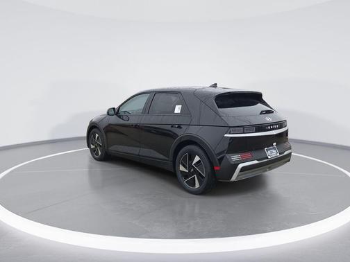 2026 Hyundai IONIQ 5 SE