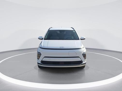 2025 Hyundai KONA EV SEL