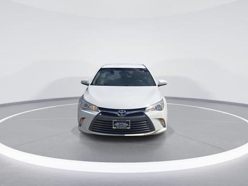 2016 Toyota Camry Hybrid LE