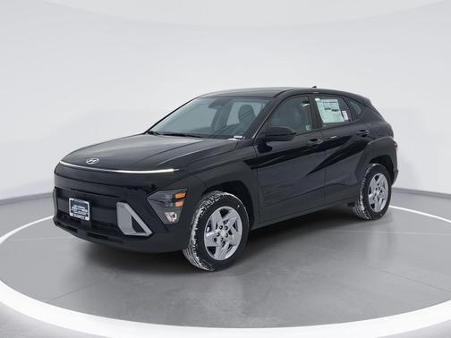 Abyss Black Pearl 2026 Hyundai KONA SE