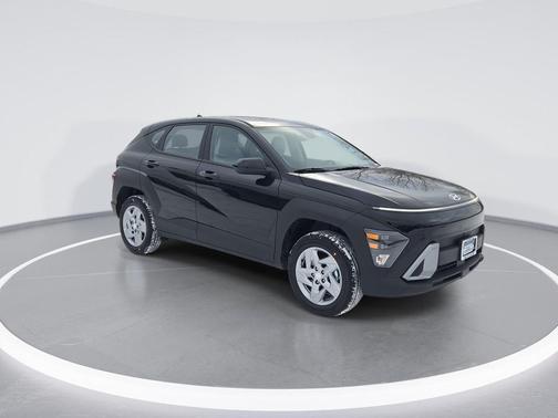 Abyss Black Pearl 2026 Hyundai KONA SE