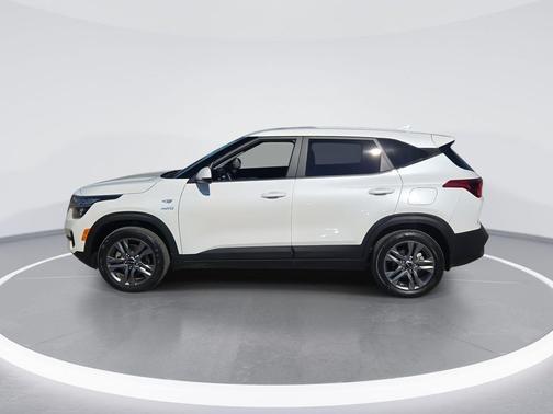 2023 Kia Seltos LX