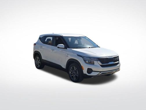 2023 Kia Seltos LX