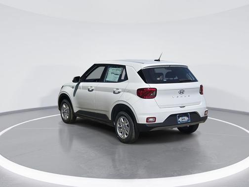 2025 Hyundai VENUE SE