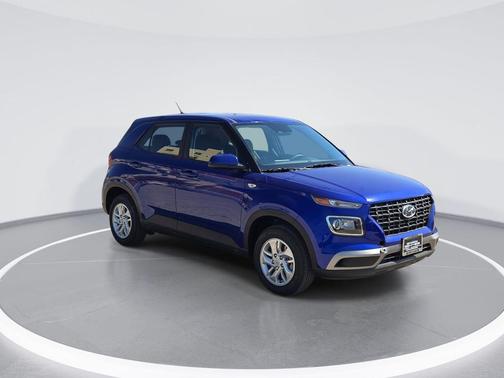 2025 Hyundai VENUE SE
