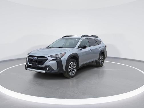 Ice Silver Metallic 2023 Subaru Outback Limited