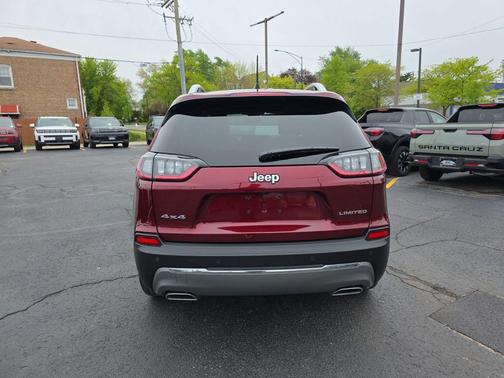 Velvet Red Pearlcoat 2021 Jeep Cherokee Limited