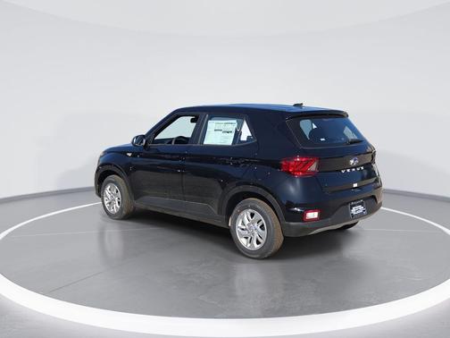 2025 Hyundai VENUE SE